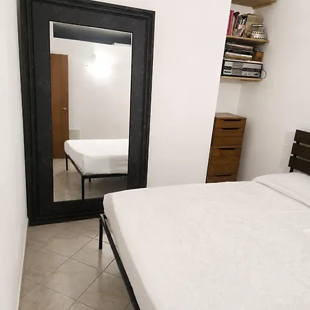 Elegant Near Historic Centre Italian Riviera Apartment *